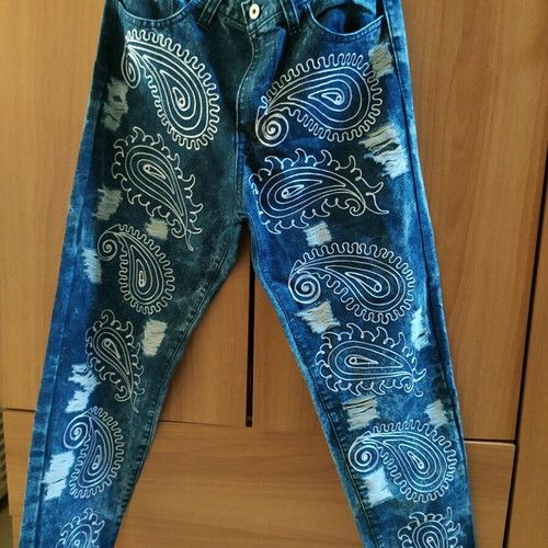 Embroidered denim pants like new, size L