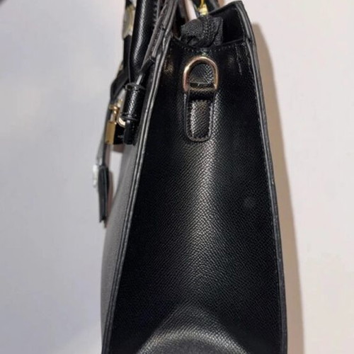 Handbag like new, barely used