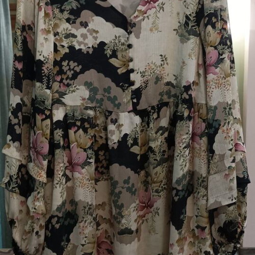 Mango floral dress size L with lace trim