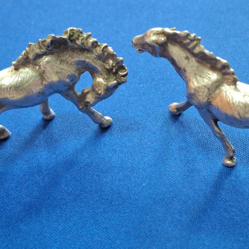 Silver horse figures used, with 925 stamp