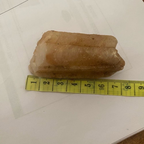 Calcite mineral used, 7 cm size, 90 g weight