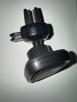 Legami magnetic car vent phone holder like new