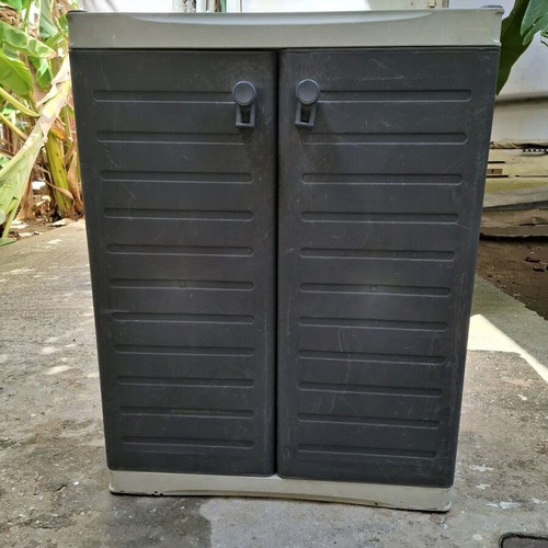 Outdoor cabinet used 70x90x39 cm