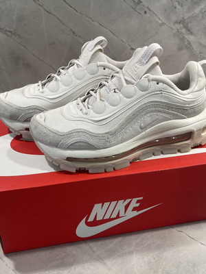 Nike Air Max 97 Futura Women’s Trainers Cream Size 39 New