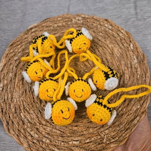 Handmade crocheted bee like new