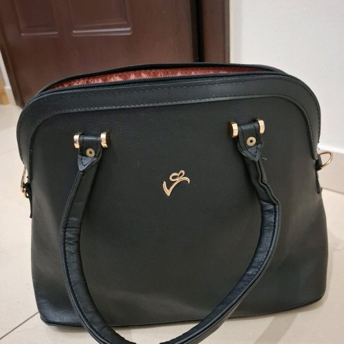 Veta black handbag like new