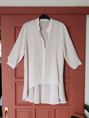 Vero Moda asymmetrical shirt like new, size M, crepe fabric