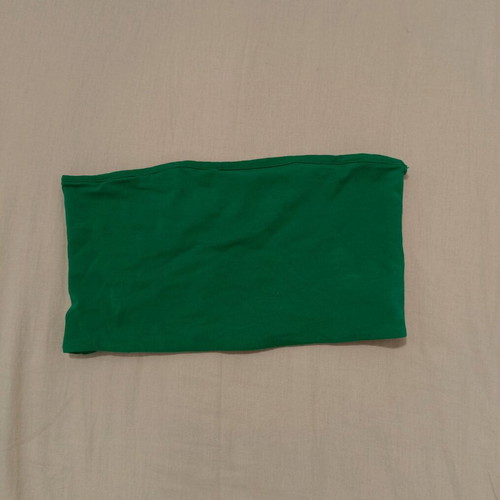 Green strapless crop top used, size Small, Stradivarius