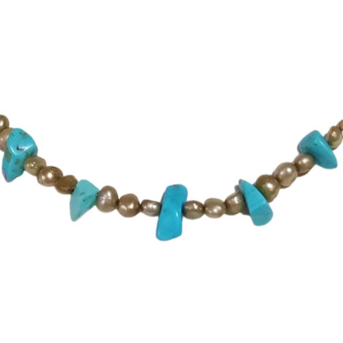 Necklace with freshwater pearls and haolite new, gold color