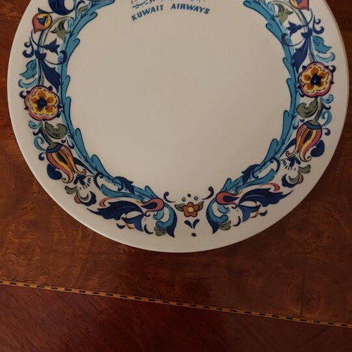 Villeroy&Boch Izmir Collectible Plate Set mint condition, 2 pieces