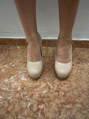 Beige pumps size 38 new