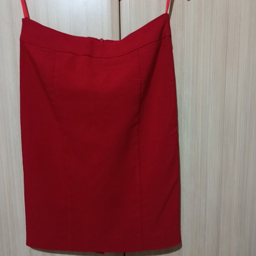 Paranoia red skirt S/M with back slit