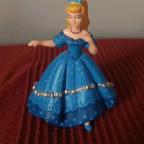 Dancing Princess Papo Blue Version like new, 2003