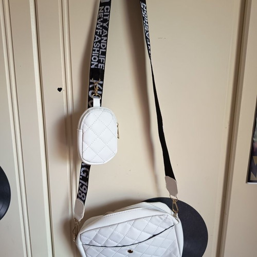 Shoulder bag white like new