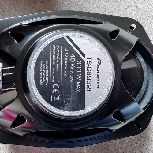 Pioneer Oval Speakers Like New