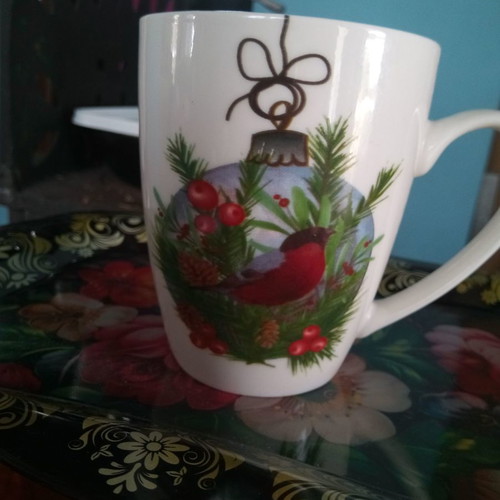 Christmas mug new with fir tree and bird design