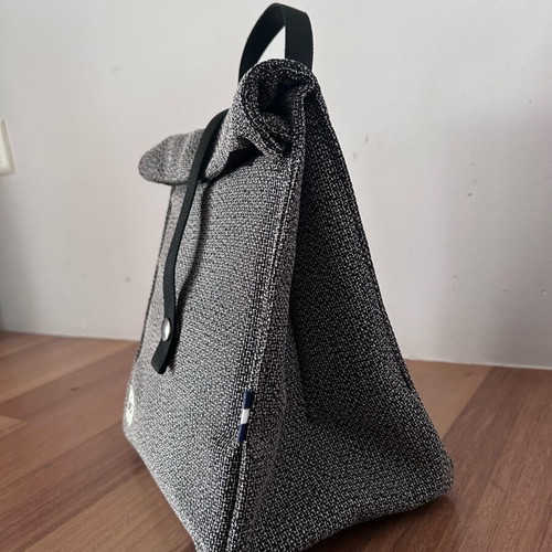 The Lunch Bags insulated food bag like new with Thermo Hot and Cold