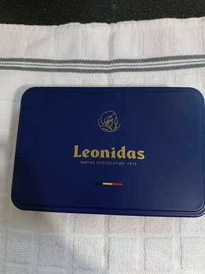Metal storage box like new, blue, 20x13x3 cm