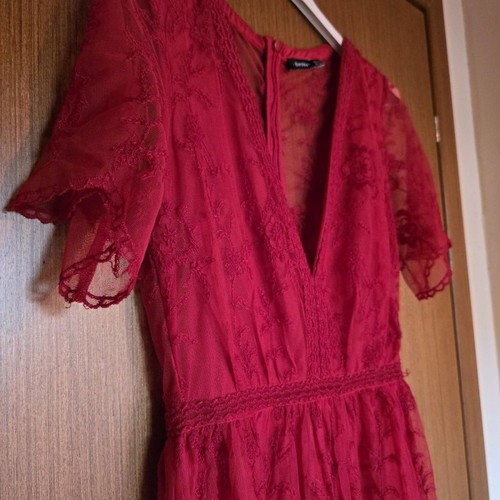 Bershka red dress with lace like new, size S