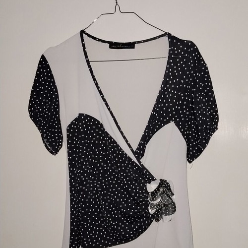 Polka Dot Wrap Top like new, size M, black and white