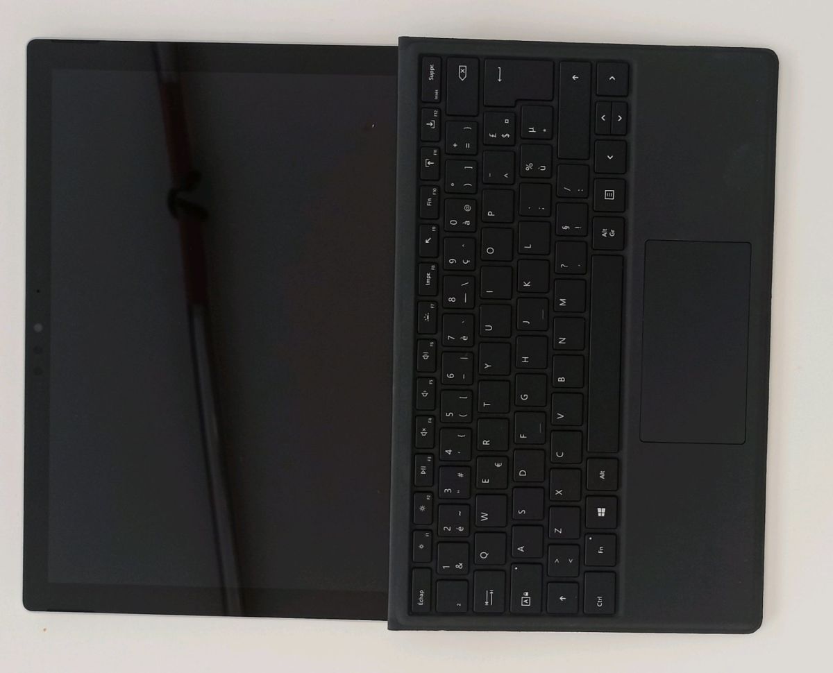 Microsoft Surface Pro 5 12