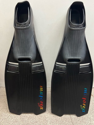 Majorca sub fins new, size 33-34