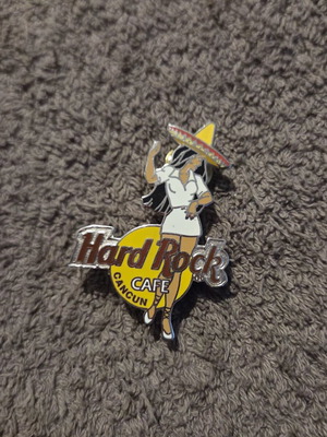 Hard Rock Cafe Cancun Girls of Rock Collectible Pin like new