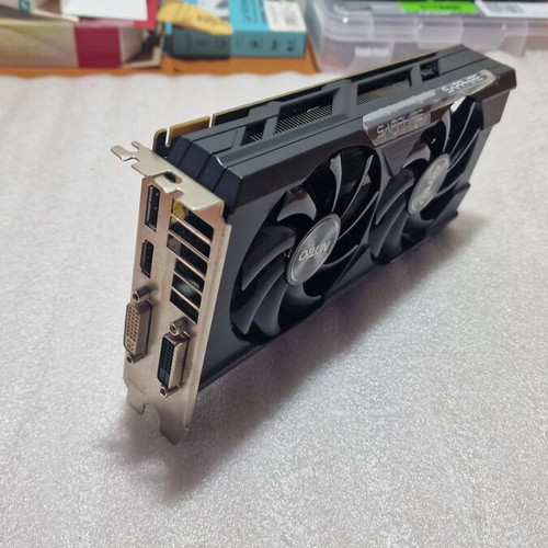 R9 370 2GB Sapphire NITRO+ graphics card like new