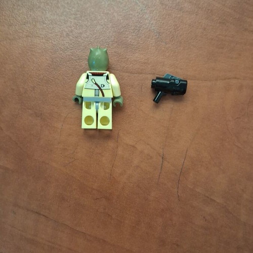 LEGO Star Wars Bossk Minifigure sw0828, rare bounty hunter