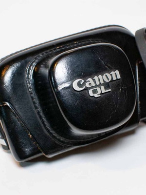 Canon QL17 camera case used