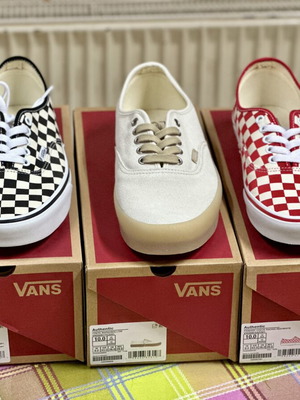 Vans Authentic trainers new, pack of 3 pairs, size EU 43