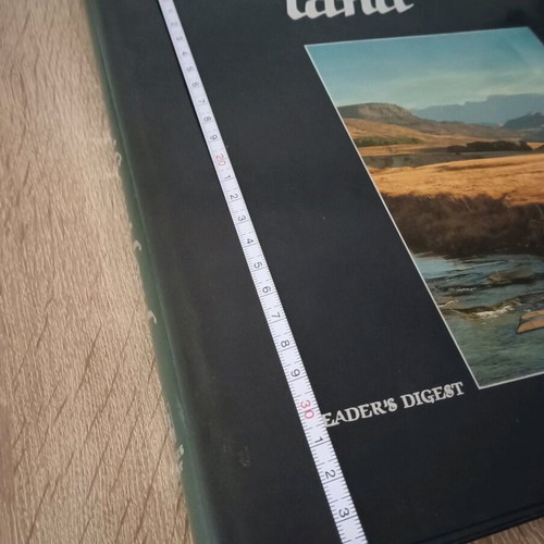 South Africa Magnificent Land book like new, English