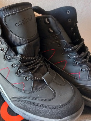 Cockers men's black trekking boots sizes 41, 42 & 46