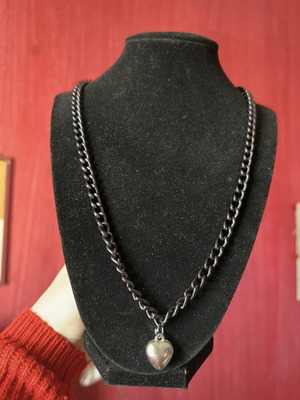 Heart necklace new with black chain and silver pendant heart