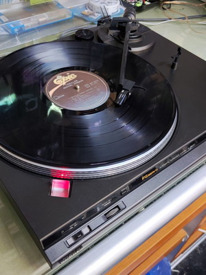 Technics SL-BD22D turntable