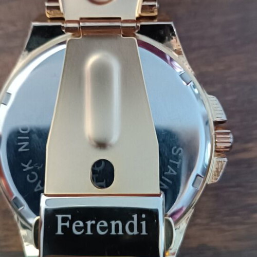 Ferendi women's watch gold like new, small wrist