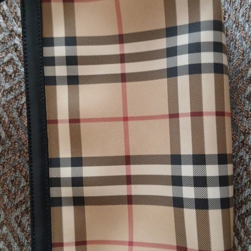 Burberry Nova Check shoulder bag like new, vintage design