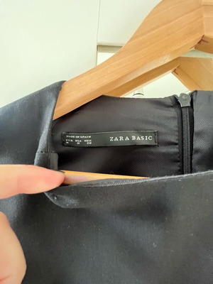 Zara μαύρο κλασσικό midi φόρεμα σαν καινούργιο, μέγεθος S