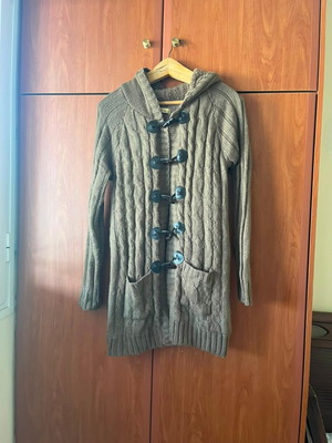 Long knitted cardigan with hood and montgomery buttons, used, gray