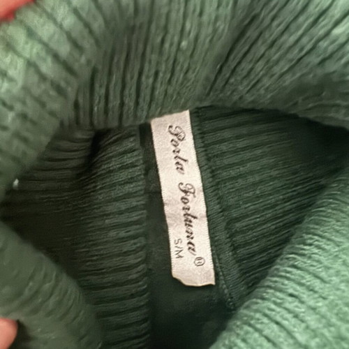 Women's green turtleneck S/M used