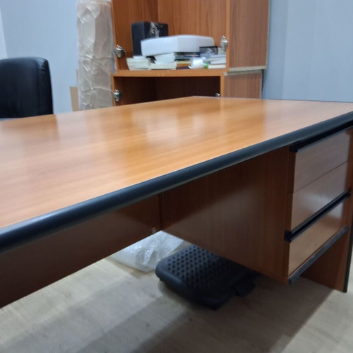 Professional cherry desk with protective glass and hanging drawer like new