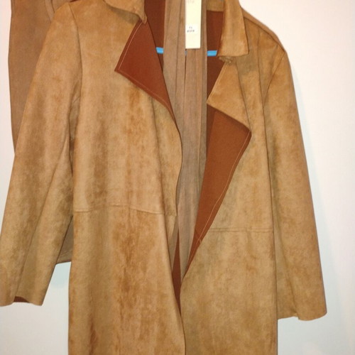Women's trench coat with suede texture new, camel color, size L with midi skirt gift