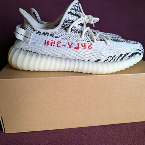 Yeezy Boost 350 Zebra 48 2/3 athletic -  230,00 - Vendora.cy