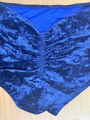 High-waisted velvet shorts new, size S, blue, suitable for pilates