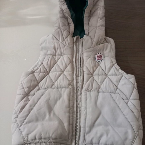 ZARA sleeveless jacket used size 2-3 (98 cm height) light gray with fleece