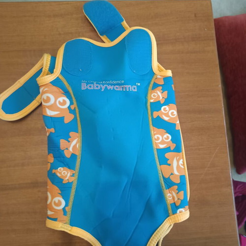 Confidence Baby Warma Wetsuit like new, 8-12 months, 7-12 kg