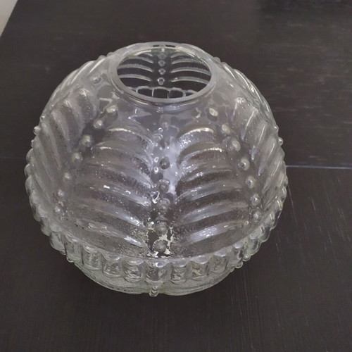 Decorative glass vase like new, height 22 cm, perimeter 67 cm