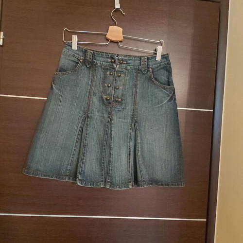 Miss Simbolo denim skirt like new with pockets and pleats size L