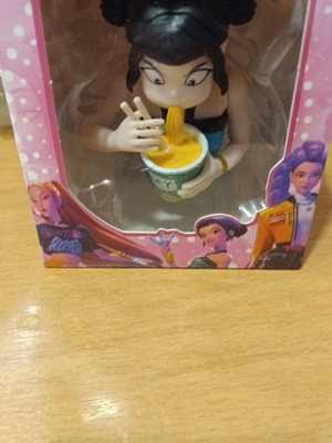 Μινιατούρα K Pop Hunters Zoey καινούργιο στο κουτί