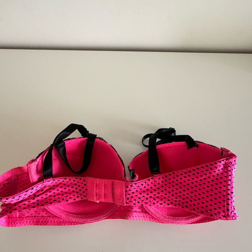 Pink polka dot bra like new with detachable strap size 75B